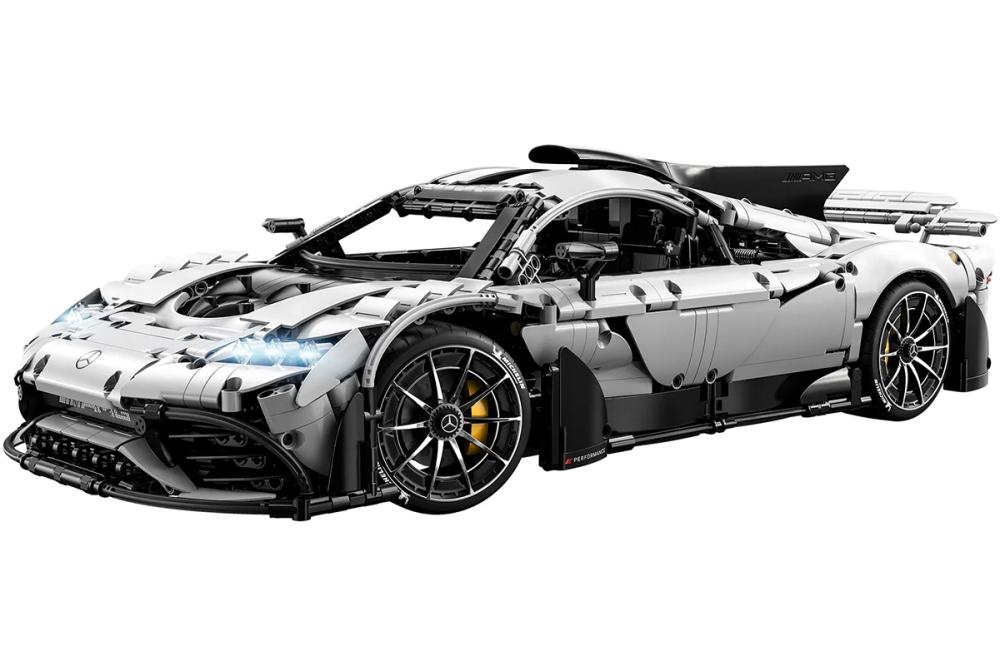 AMG One - stavebnice z kostek